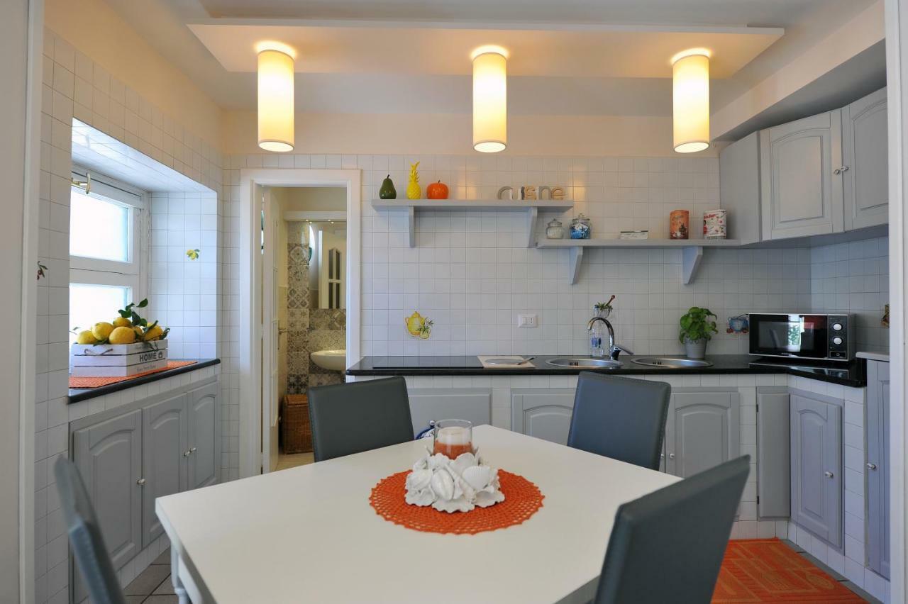 Casa Irene Apartment ปิอาโนดิซอร์เรนโต ภายนอก รูปภาพ